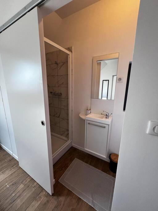 La Maison Des Voyageurs Avec Grand Parking Prive -Calme Et Serenite Chevincourt Zewnętrze zdjęcie
